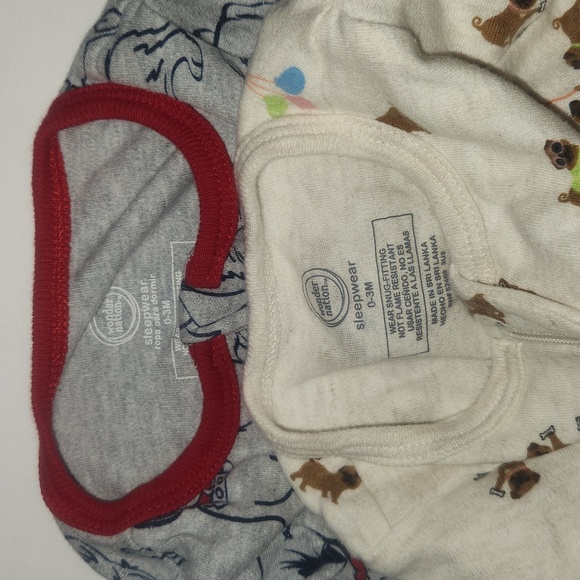 2 Doggie Wonder Nation 0-3 month pajamas - Picture 4 of 4